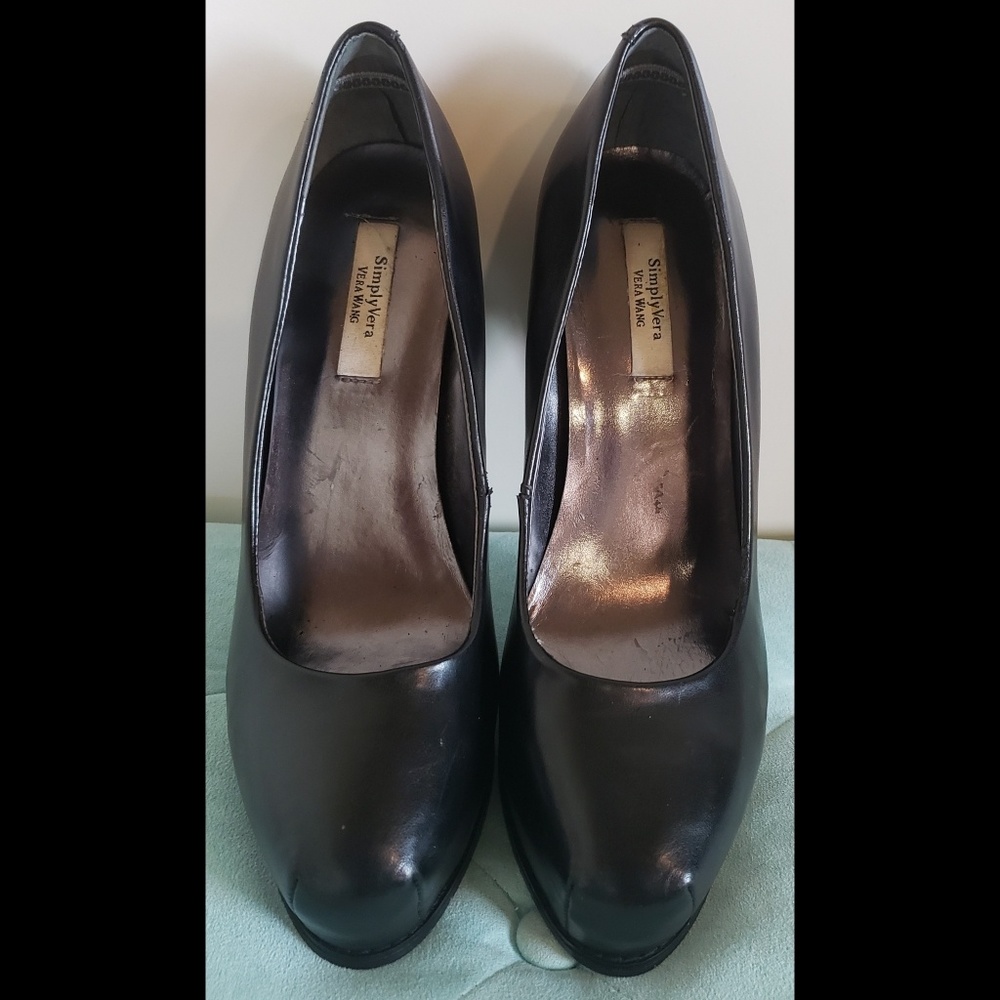 Simply Vera Vera Wang black heels